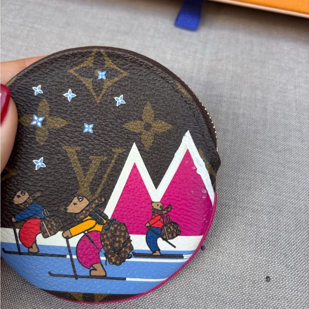 Louis Vuitton rare authentic